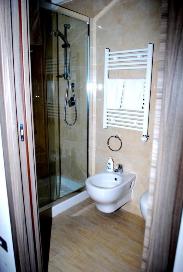 Piazza Dante Hotel Taranto Eksteriør billede